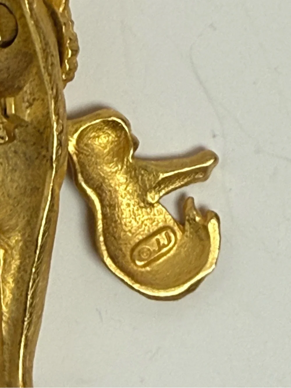 Vintage JJ Gold Cat Figurine Ornament - Decorative Cat with Kitten Brooch